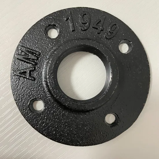Class 150 Malleable Black Iron Pipe Fitting Floor Flange for 3-Tier Vertical Staggered Industrial Rustic Pipe Shelves